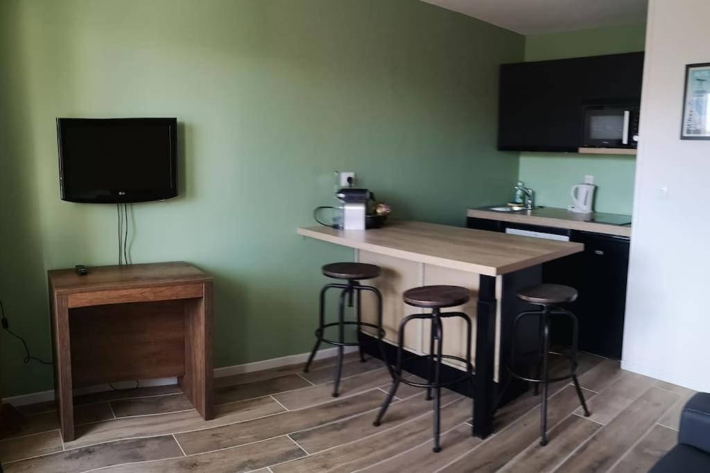 Au Pied Des Pistes Avec Parking Entierement Renove Apartment Huez Ngoại thất bức ảnh