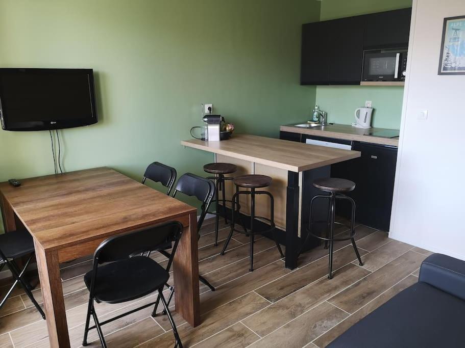 Au Pied Des Pistes Avec Parking Entierement Renove Apartment Huez Ngoại thất bức ảnh