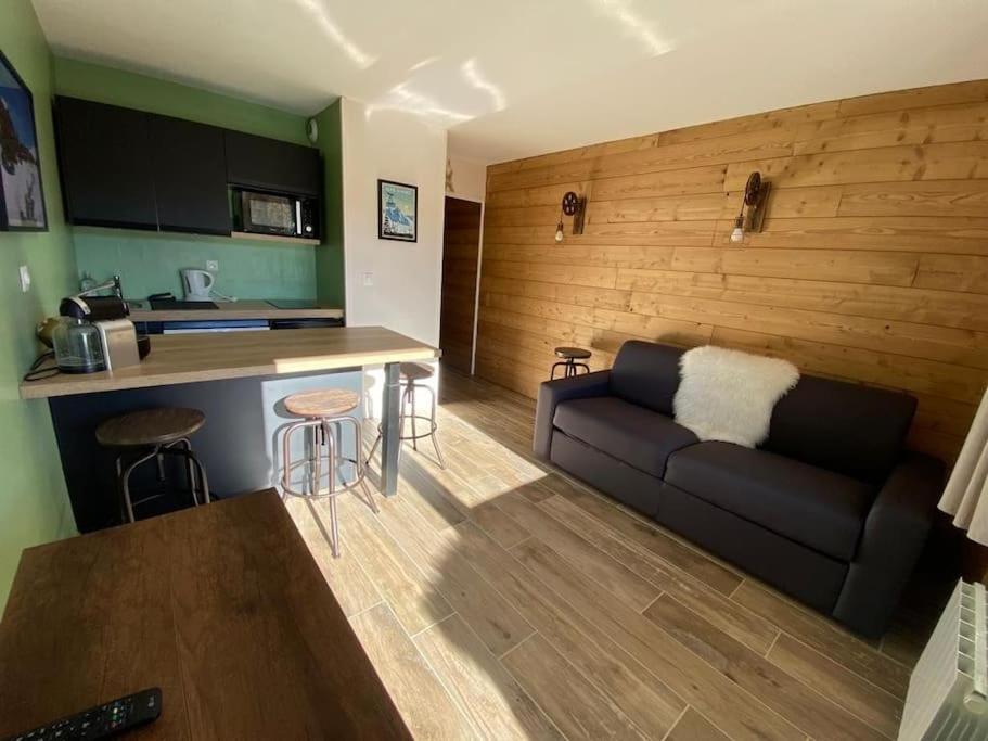 Au Pied Des Pistes Avec Parking Entierement Renove Apartment Huez Ngoại thất bức ảnh