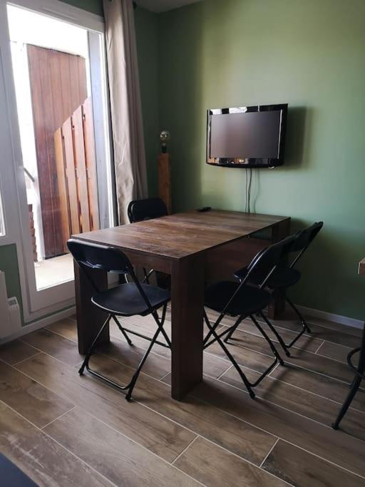 Au Pied Des Pistes Avec Parking Entierement Renove Apartment Huez Ngoại thất bức ảnh